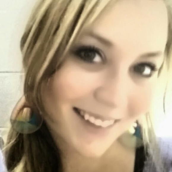 Meet your Posher, Jackie - Picture 1 of 1